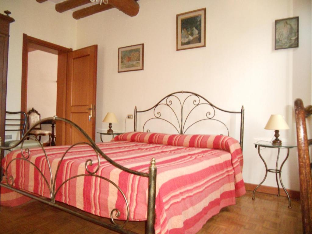 Agriturismo Boaria Bassa Castel dʼArio Rum bild
